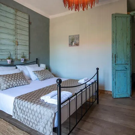 New! Luxury - Pool, Sauna And Jacuzzi Villa