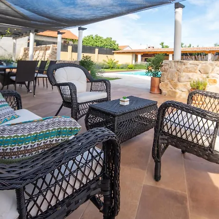 New! Luxury - Pool, Sauna And Jacuzzi Villa *