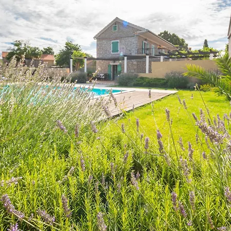 New! Luxury - Pool, Sauna And Jacuzzi *